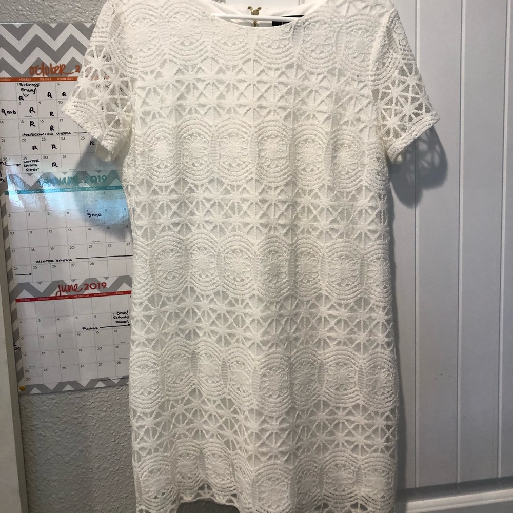 LACE LULUS DRESSES